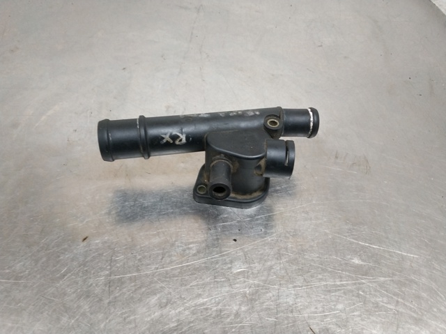 Kołnierz układu chłodzenia (trójnik) 038121133 VAG