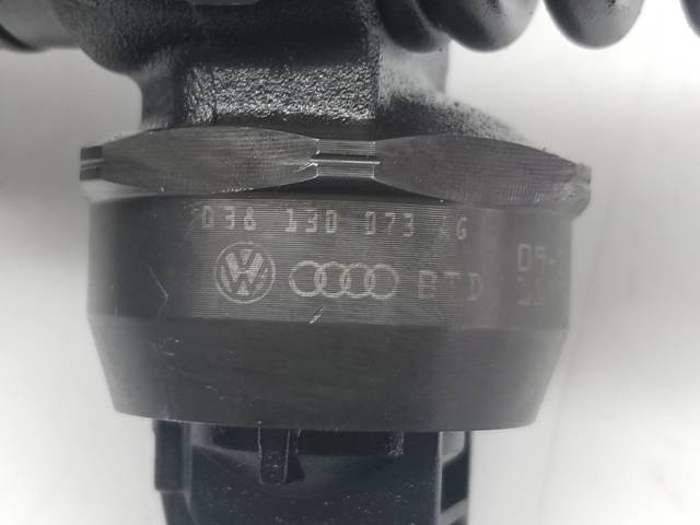 Wtryskiwacz paliwa 038130073AG VAG