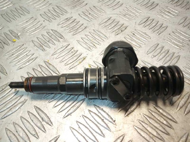 Wtryskiwacz paliwa 038130073BP VAG