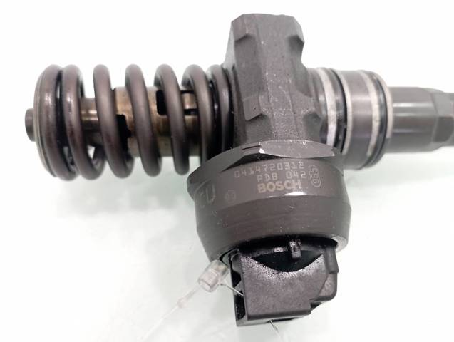 Wtryskiwacz paliwa 038130073BQ VAG