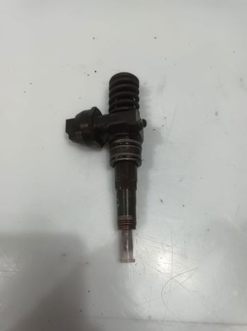 Wtryskiwacz paliwa 038130073BQ VAG