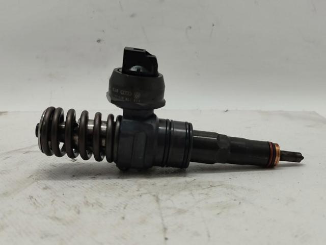 Wtryskiwacz paliwa 038130079GX VAG