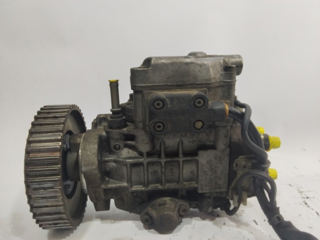 Pompa wtryskowa wysokiego ciśnienia 038130107B VAG