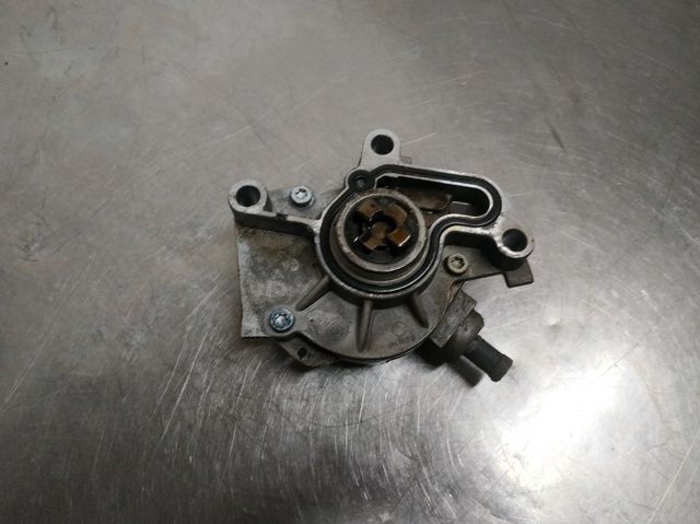 Pompa podciśnienia 038145101B VAG