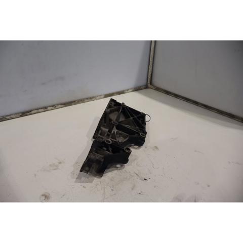 Wspornik alternatora Seat Toledo 3 5P2