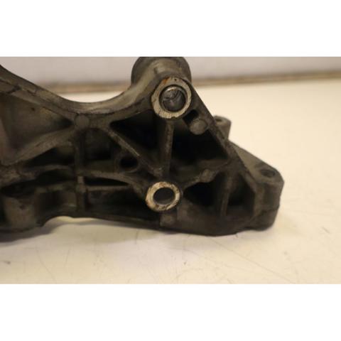 Wspornik alternatora Seat Toledo 3 5P2