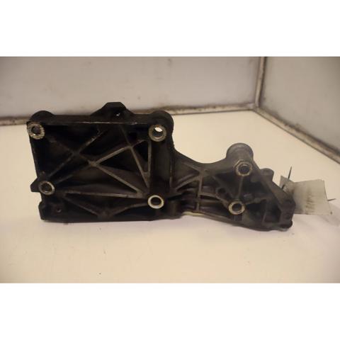 Wspornik alternatora Seat Toledo 3 5P2