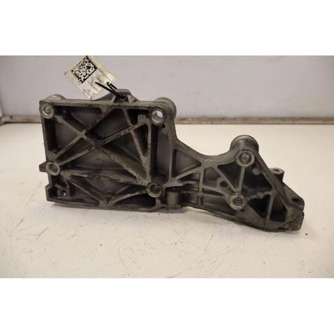 Wspornik alternatora Seat Toledo 3 5P2