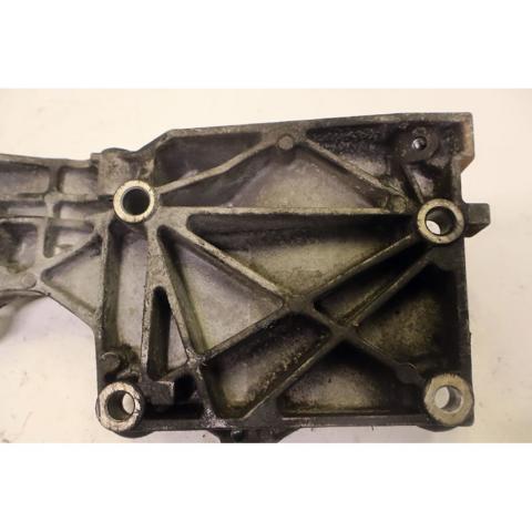 Wspornik alternatora Seat Toledo 3 5P2