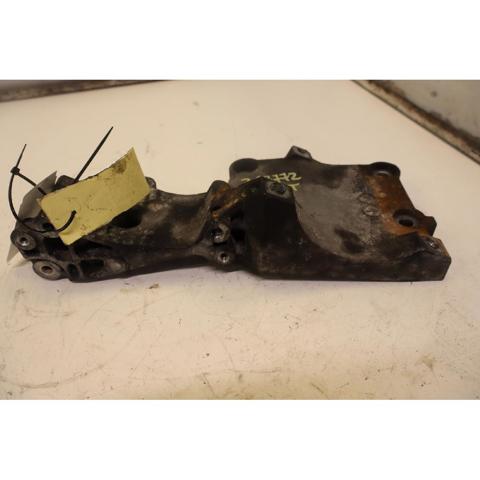 Wspornik alternatora Seat Toledo 3 5P2
