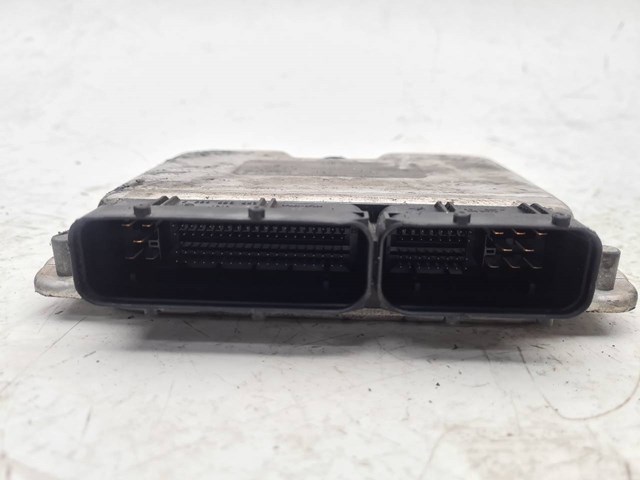 Sterownik silnika 038906019HT VAG