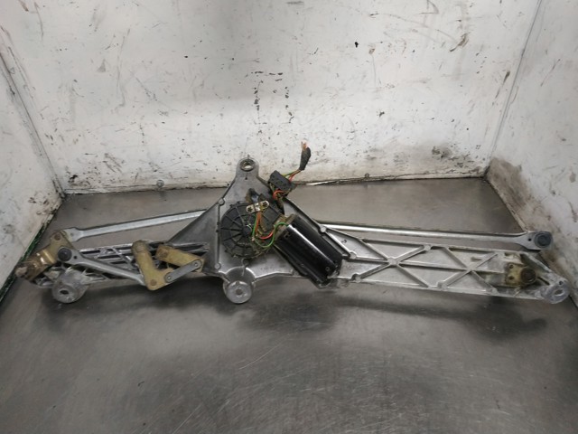 Silniczek wycieraczki szyby przedniej 0390241435 MERCEDES