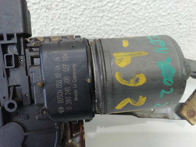 Silniczek wycieraczki szyby przedniej 0390241700 PEUGEOT