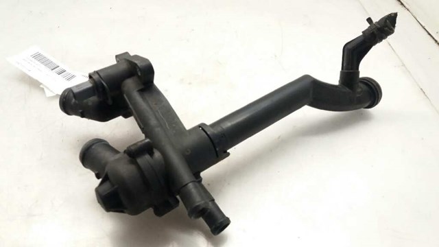 Obudowa termostatu 03C121111B VAG