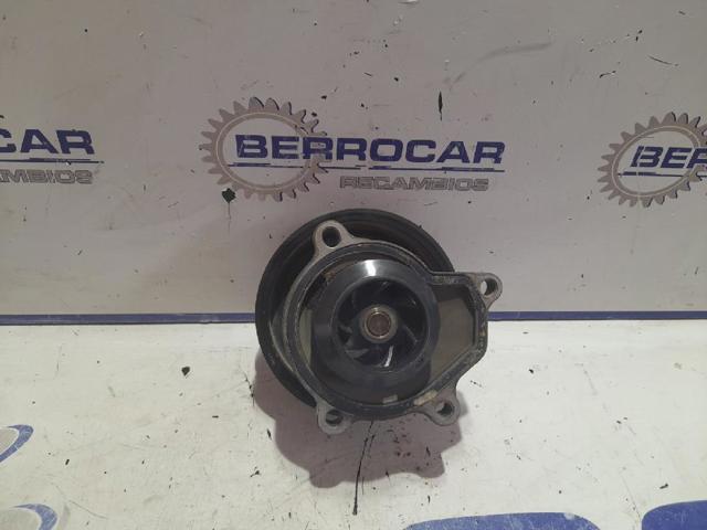 Koło pasowe pompy wodnej Volkswagen Passat 3C2