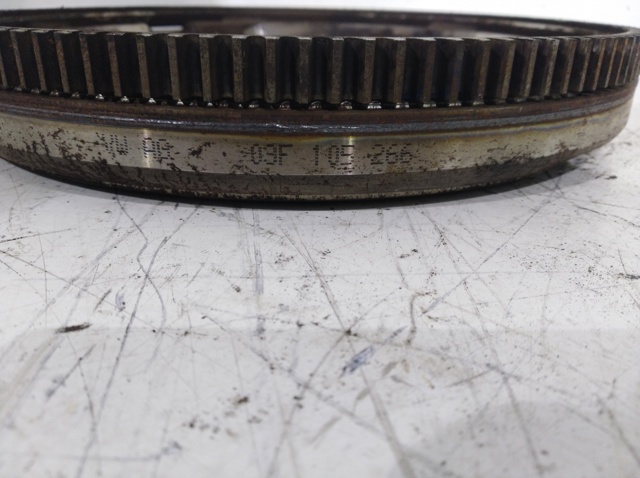 Koło zamachowe silnika 03F105266 VAG