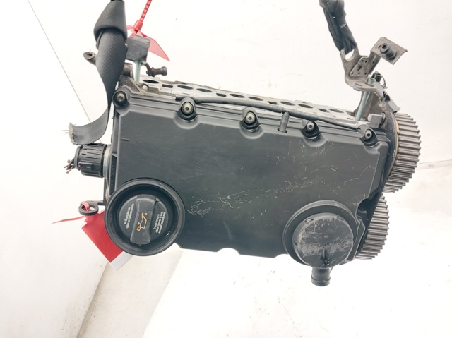 Głowica cylindrów 03G103373A VAG