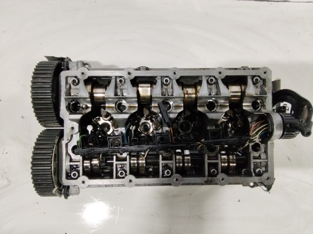 Głowica cylindrów 03G103373A VAG