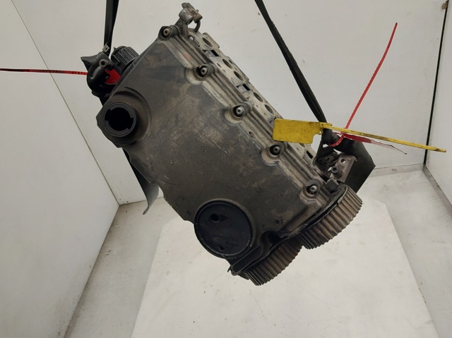 Głowica cylindrów 03G103373A VAG