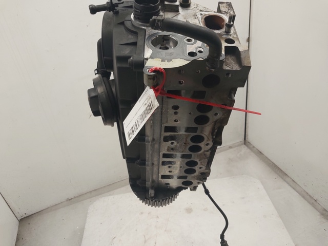 Głowica cylindrów 03G103373A VAG
