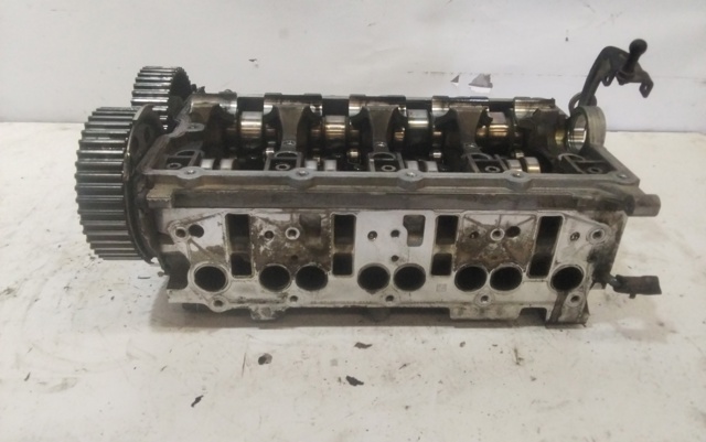 Głowica cylindrów 03G103373A VAG