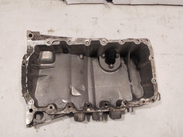 Miska olejowa silnika 03G103603J VAG