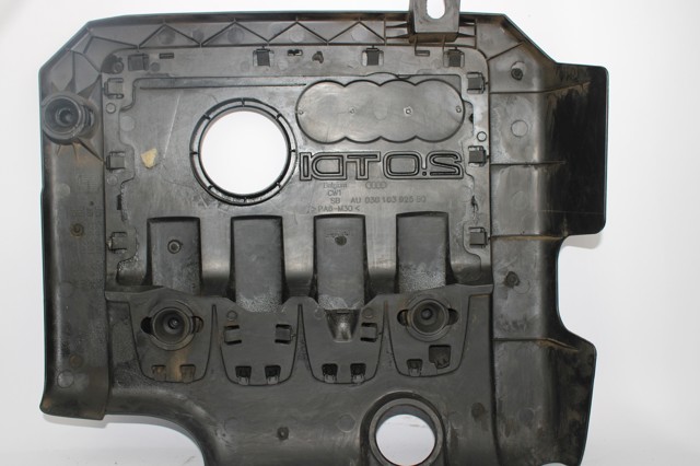 Pokrywa silnika dekoracyjna Audi A3 8P1