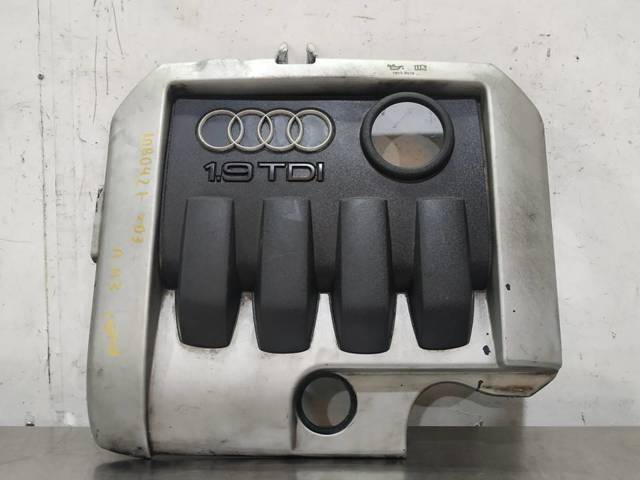 Kupić Pokrywa silnika dekoracyjna Audi A3  8P1 w dobrej cenie