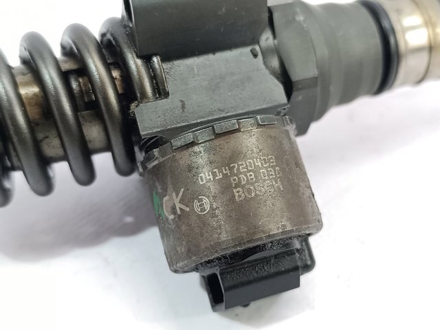 Wtryskiwacz paliwa 03G130073B VAG