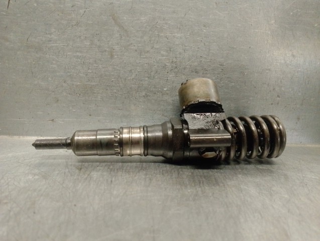 Wtryskiwacz paliwa 03G130073BX VAG