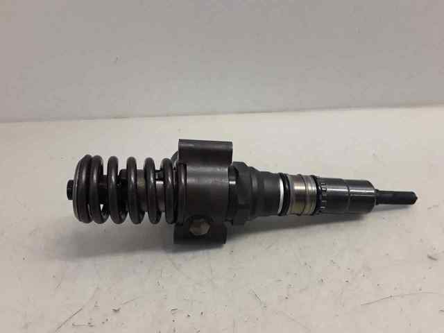 Wtryskiwacz paliwa 03G130073G CHRYSLER