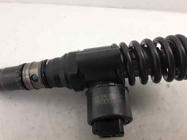 Wtryskiwacz paliwa 03G130073G CHRYSLER