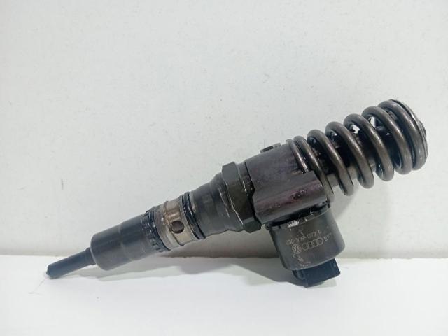 Wtryskiwacz paliwa 03G130073G VAG