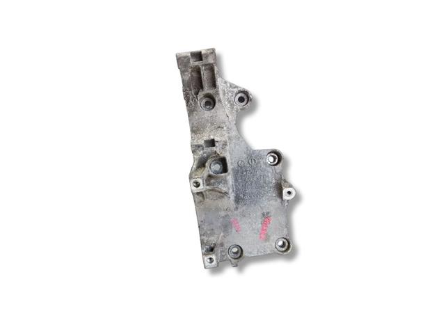 Wspornik alternatora 03G903143A VAG