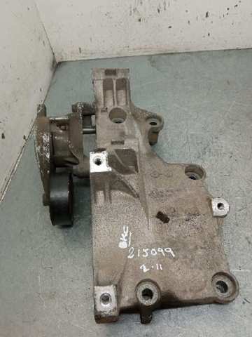 Wspornik alternatora 03G903143A VAG