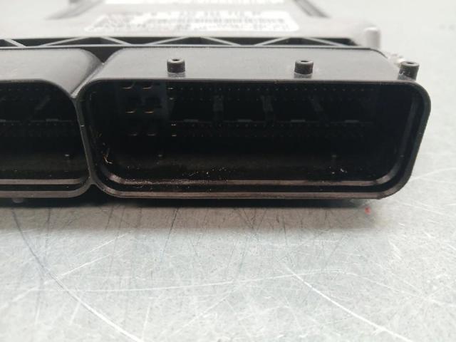 Sterownik silnika Audi A6 4F5