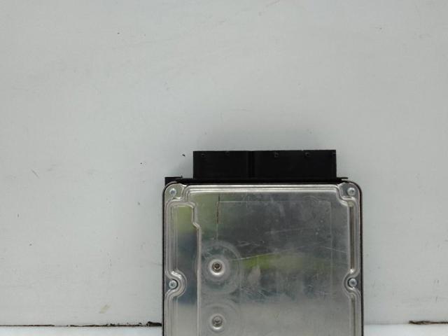 Sterownik silnika Audi A6 4F5