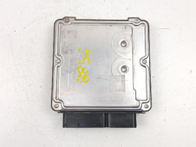 Sterownik silnika Audi A3 8PA