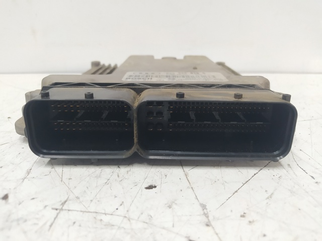 Sterownik silnika Audi A3 8PA