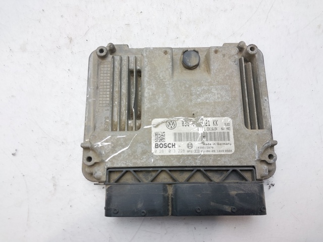Sterownik silnika 03G906021KK VAG
