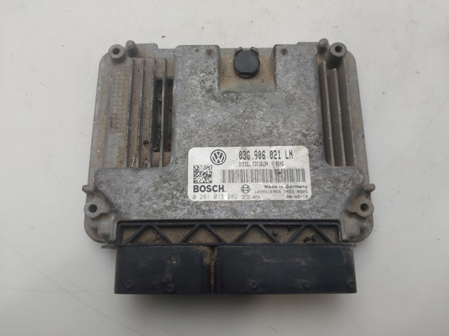 Sterownik silnika 03G906021LN VAG