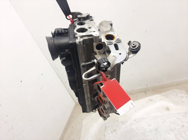 Głowica cylindrów 03L103373A VAG