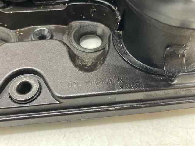 Pokrywa zaworowa 03L103469 VAG