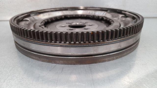 Koło zamachowe silnika 03L105266DP VAG