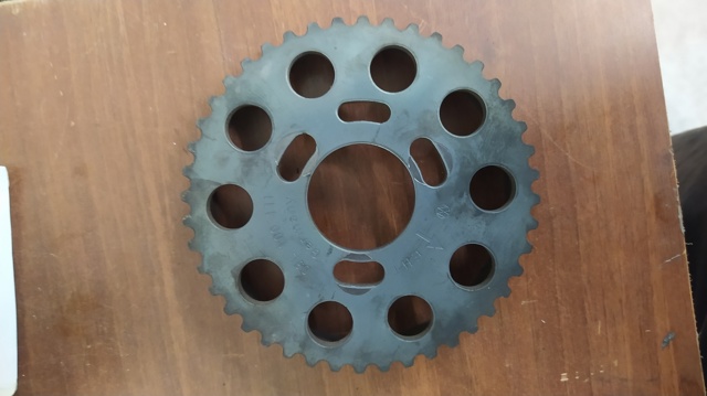 Koło zębatewalcowe wałka rozrządu silnika Audi Q5 8RB