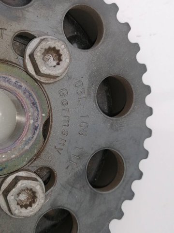 Koło zębatewalcowe wałka rozrządu silnika Audi Q5 8RB