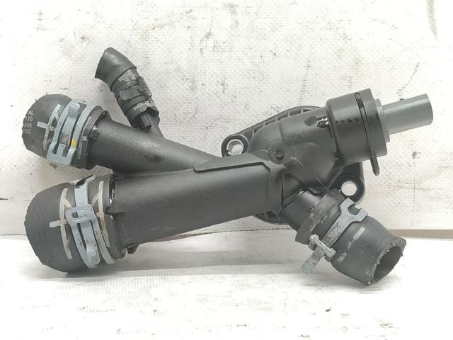 Kołnierz układu chłodzenia (trójnik) 03L121131AA VAG