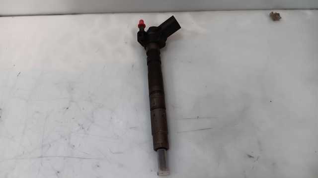 Wtryskiwacz paliwa 03L130277 VAG