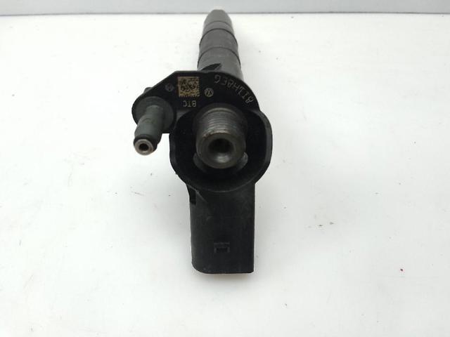 Wtryskiwacz paliwa 03L130277 VAG