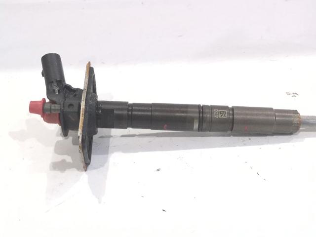 Wtryskiwacz paliwa 03L130277 VAG